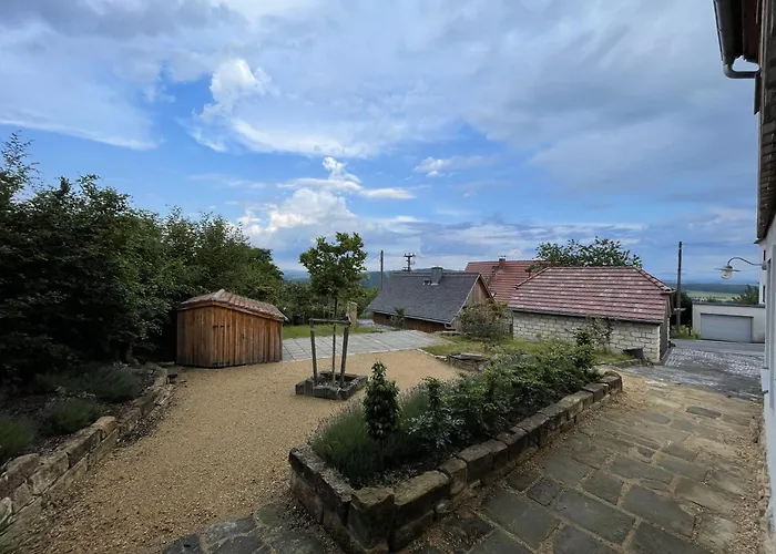 Landquartier - La Primera アパート Durrrohrsdorf